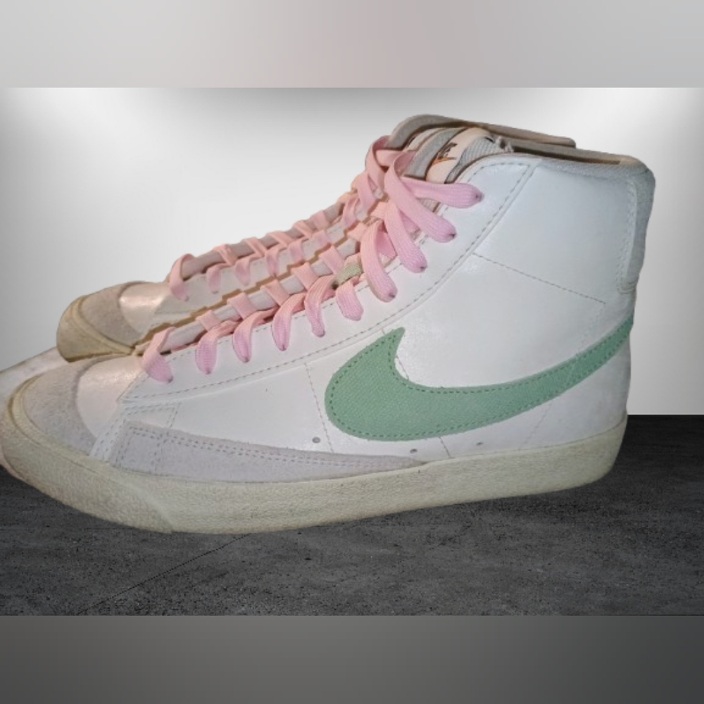 Nike Blazer Mid 77 PremiumCertified Fresh (Men's size 9)